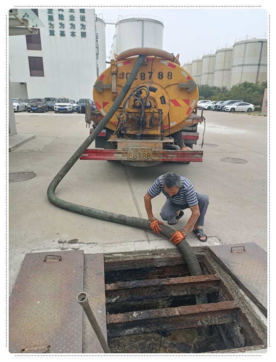 翁牛特隔油池清掏