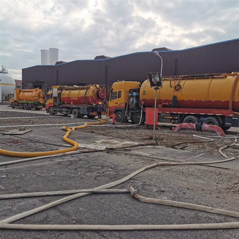 翁牛特污水池清理