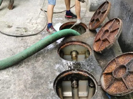 翁牛特哪里有高压清洗管道，化粪池清理及抽粪车